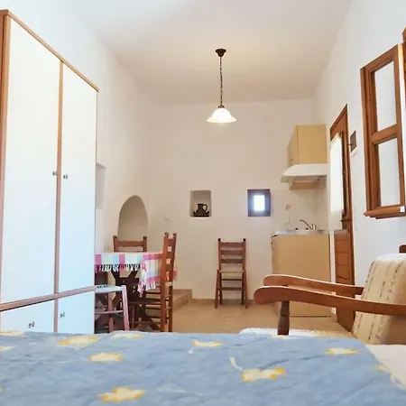 Kolona Studios Aparthotel *