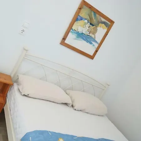 Kolona Studios * Mikri Vigla